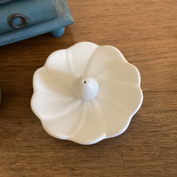Other - White Flower Ceramic Incense Holder